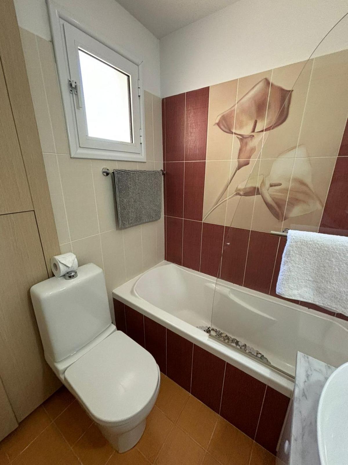 Appartamento Horizon Bliss At Coral Bay Peyia Esterno foto